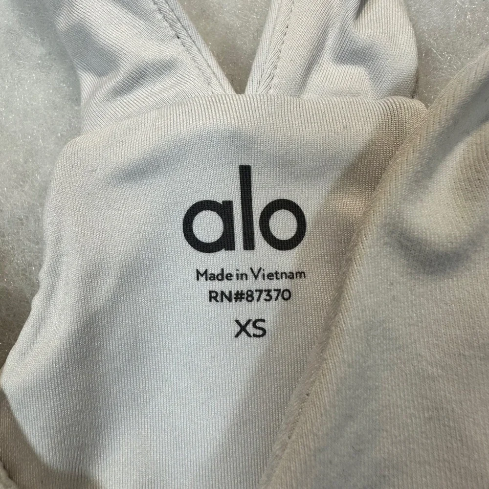 Alo Real Bra Tank Women XS‎ Gray Cropped V-Neck Racerback Athleisure Yoga Top